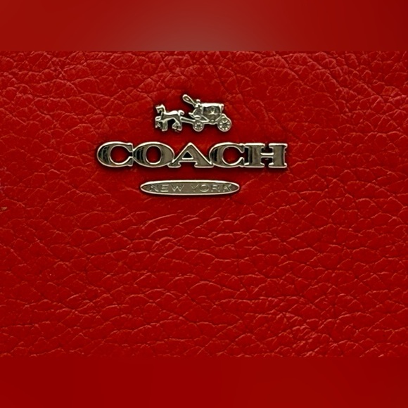 Coach Red Leather Accordion Zip Wallet F57215 Valentines gift! ❤️ preloved - Picture 2 of 10